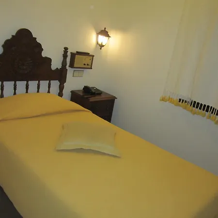 Calatrava Hotel 2*